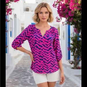 LILLY PULITZER 100% Silk Moxy Blouse Pullover Top V Neckline Pink Blue Colorful